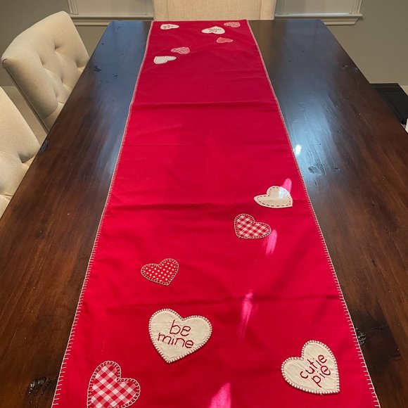 Pottery Barn Kids Other - Pottery Barn Kids Valentine Table Runner